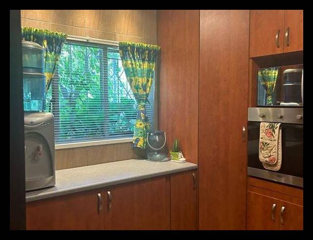 4 BEDROOM HOUSE FOR SALE IN MORGANRIDGE